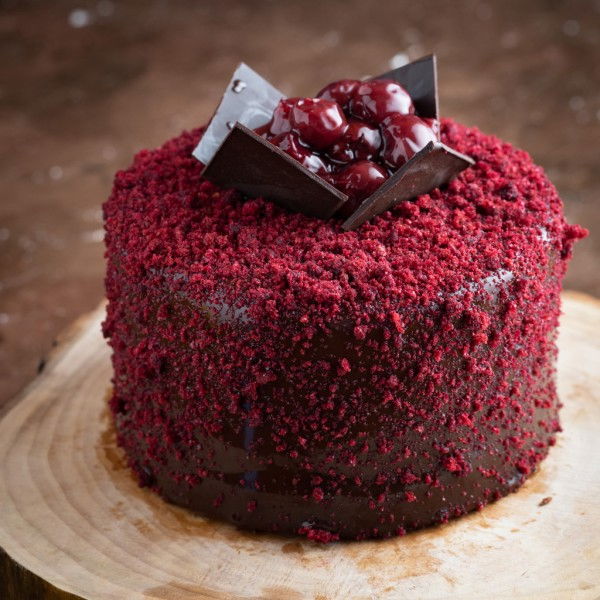 Vişneli Çikolatalı Pasta