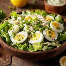 Yumurtalı Kıvırcık Salata