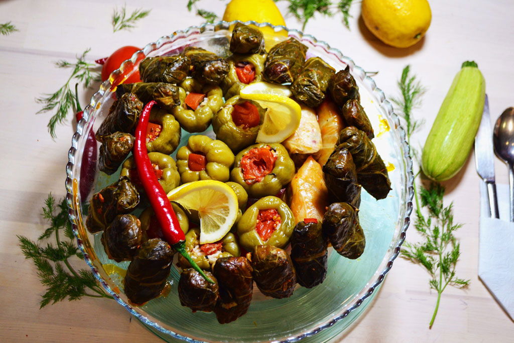 Lahanalı Biber Dolması