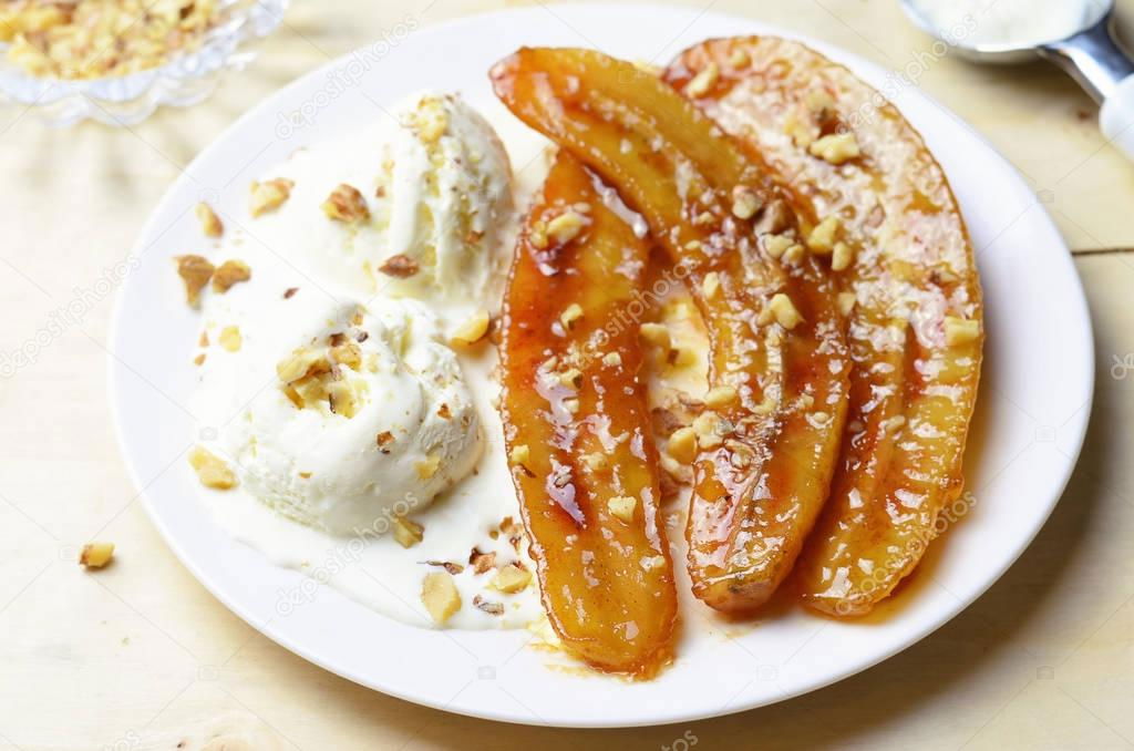 Karamelize Muz Tatlısı