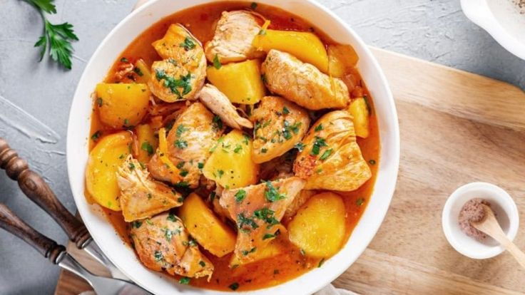 Tavuklu Papaz Yahnisi