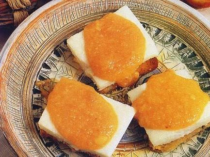 Ekmekli Şeftali Tatlısı