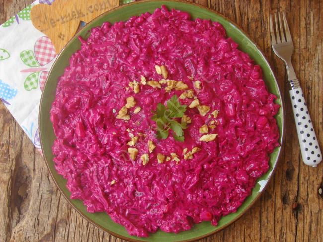 Yoğurtlu Pancar Salatası