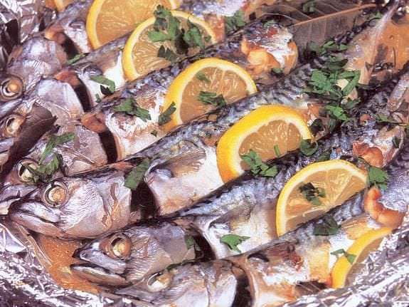 Uskumru Buğulaması