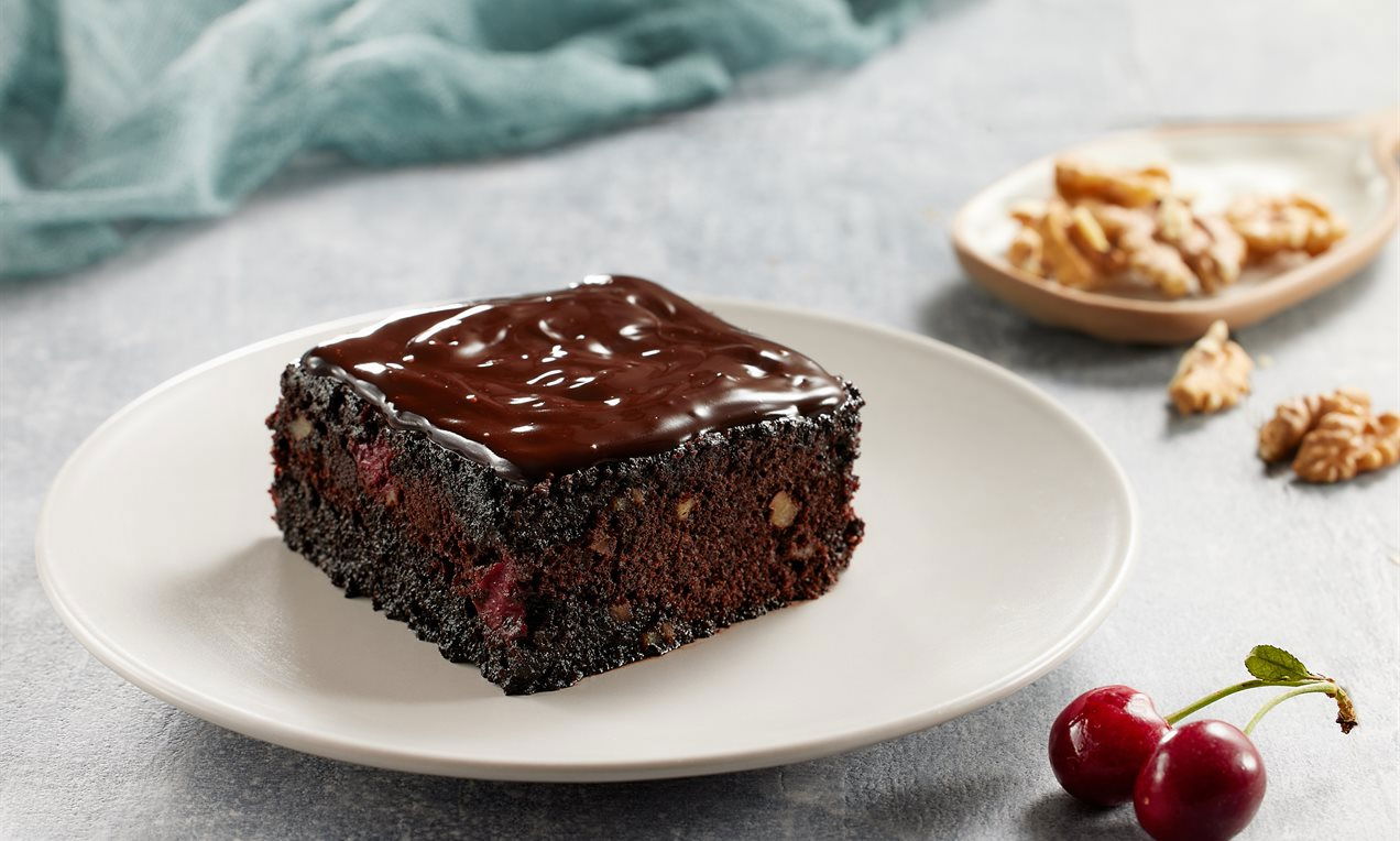 Vişneli ve Çikolatalı Kek