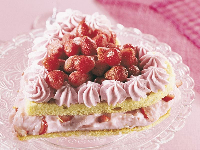 Çilekli Aşk Pastası