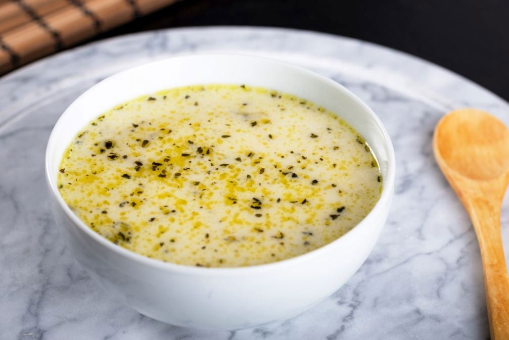 Unlu Yoğurt Çorbası