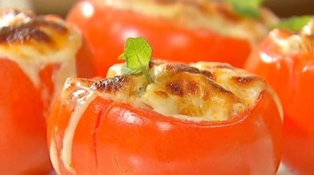 Sosisli Domates Dolması