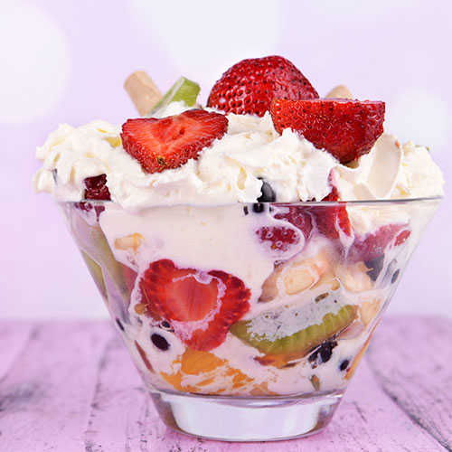 Kremalı Meyve Salatası