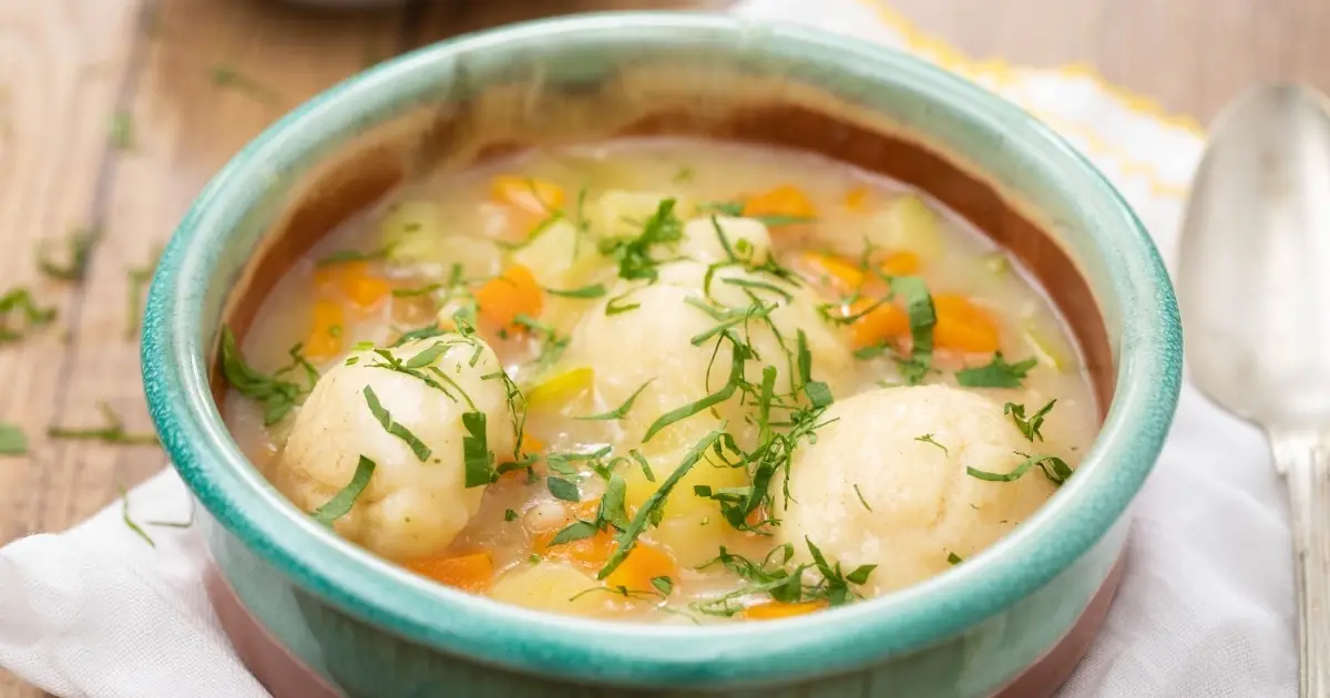 Tavuklu Dumpling Çorbası
