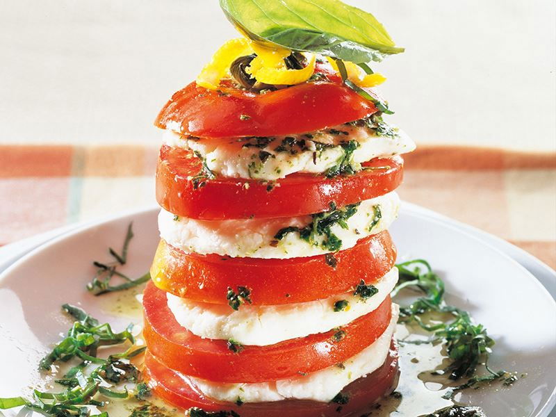 Mozzarella Domates Kulesi