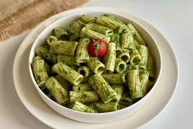 Ispanak Soslu Makarna