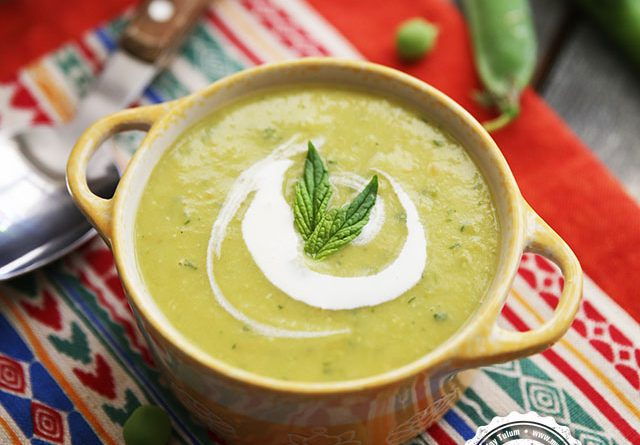 Naneli Bezelye Çorbası