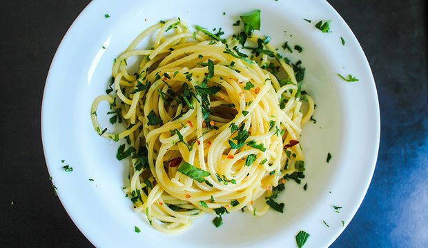 Sarımsaklı Cevizli Spagetti