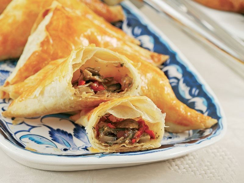 Mantarlı Tepsi Böreği