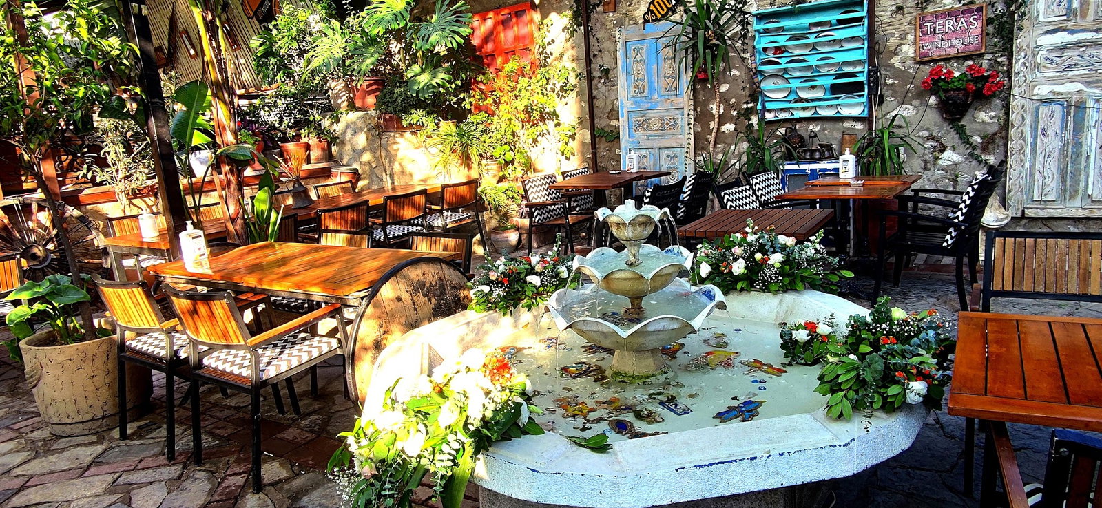 Teras Wine House Beer Garden