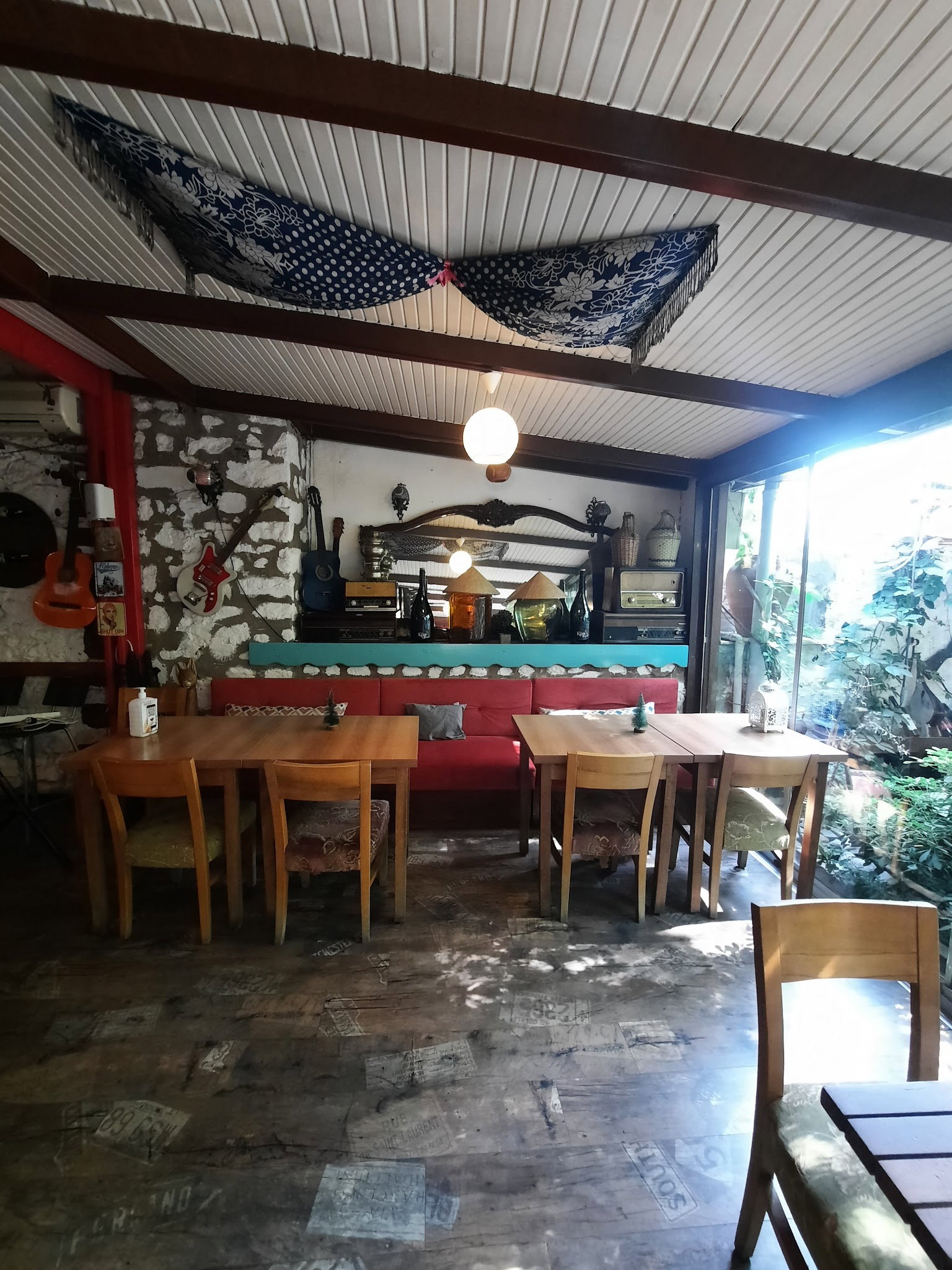 Teras Wine House Beer Garden