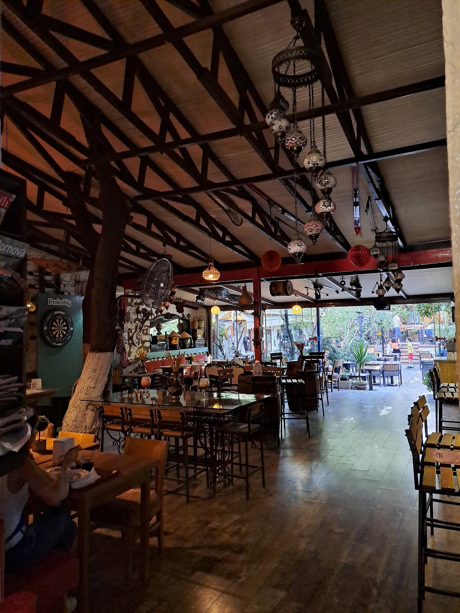 Teras Wine House Beer Garden