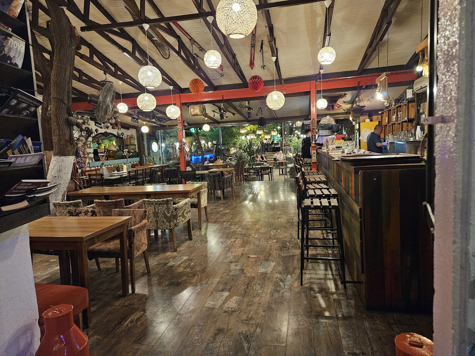 Teras Wine House Beer Garden