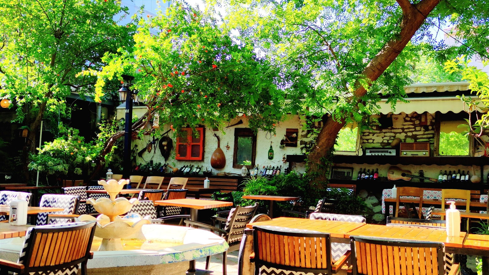 Teras Wine House Beer Garden