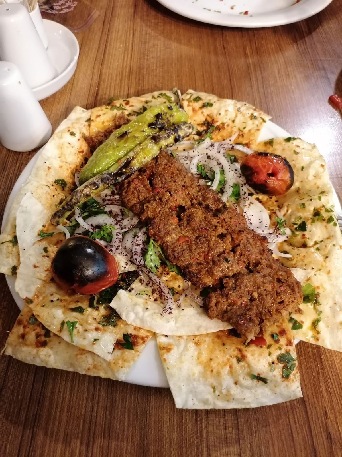 Antakya Restoran • Ci̇Hangi̇R