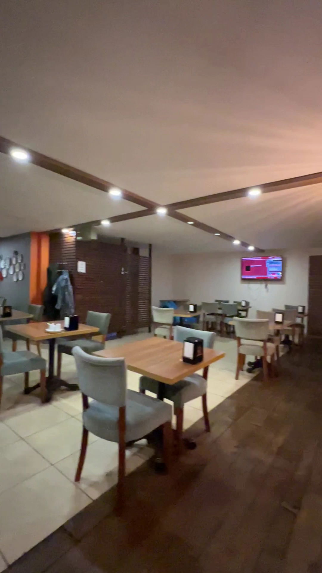 Antakya Restoran • Ci̇Hangi̇R