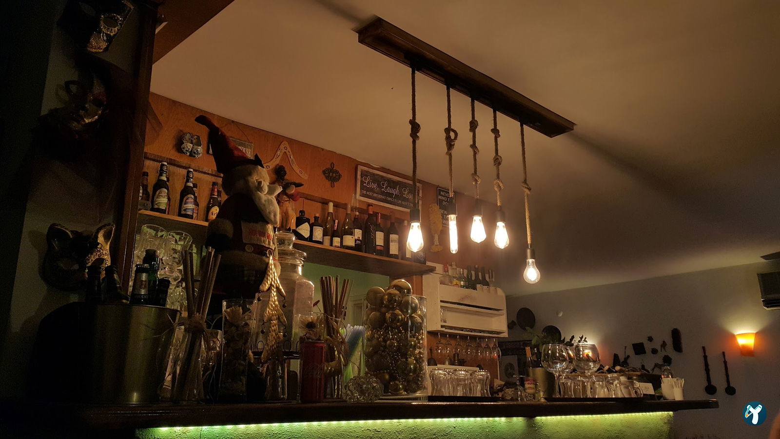 'Dut Restaurant Cafe Bar