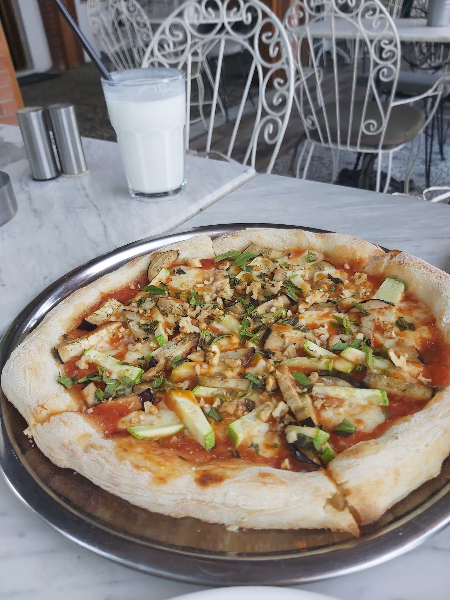 'Dut Restaurant Cafe Bar