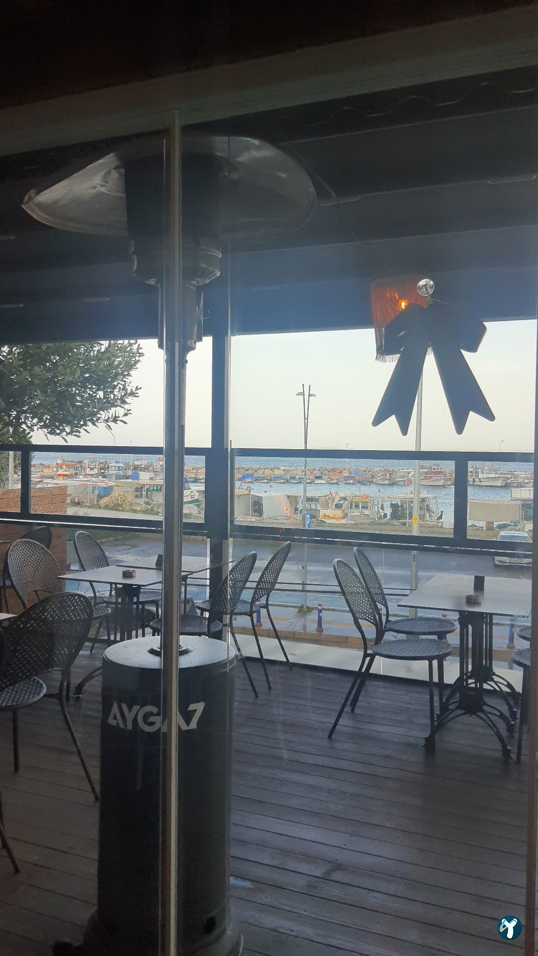 'Dut Restaurant Cafe Bar