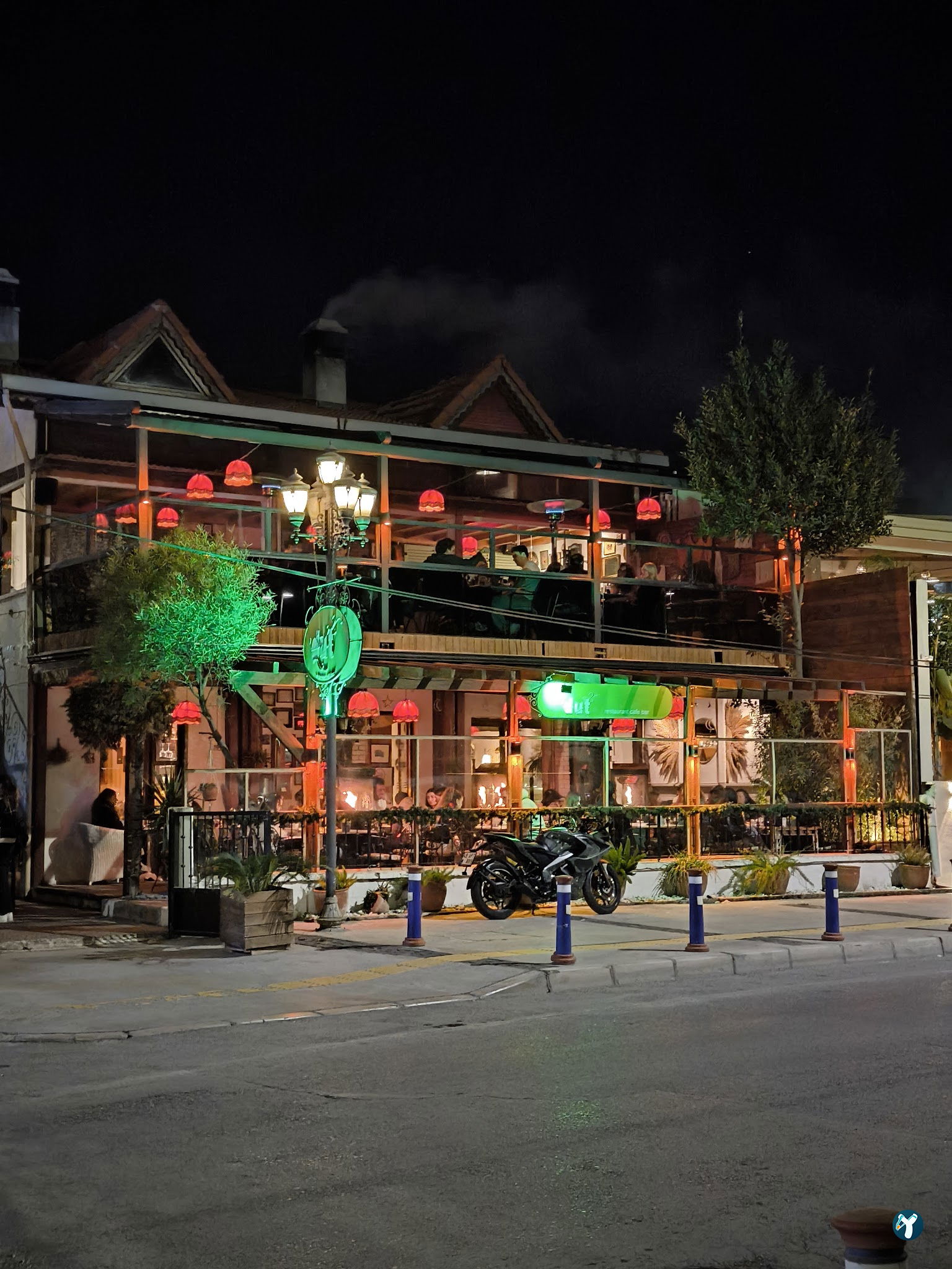 'Dut Restaurant Cafe Bar