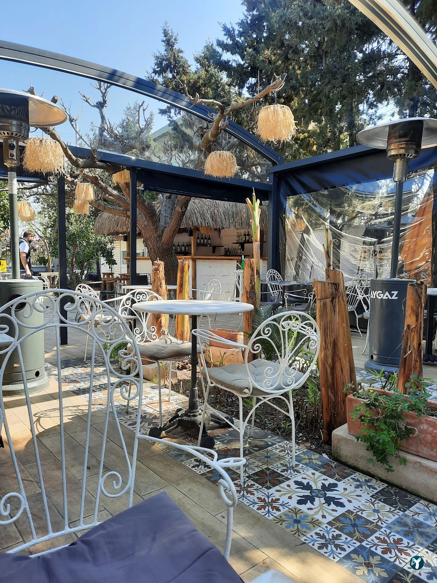 'Dut Restaurant Cafe Bar