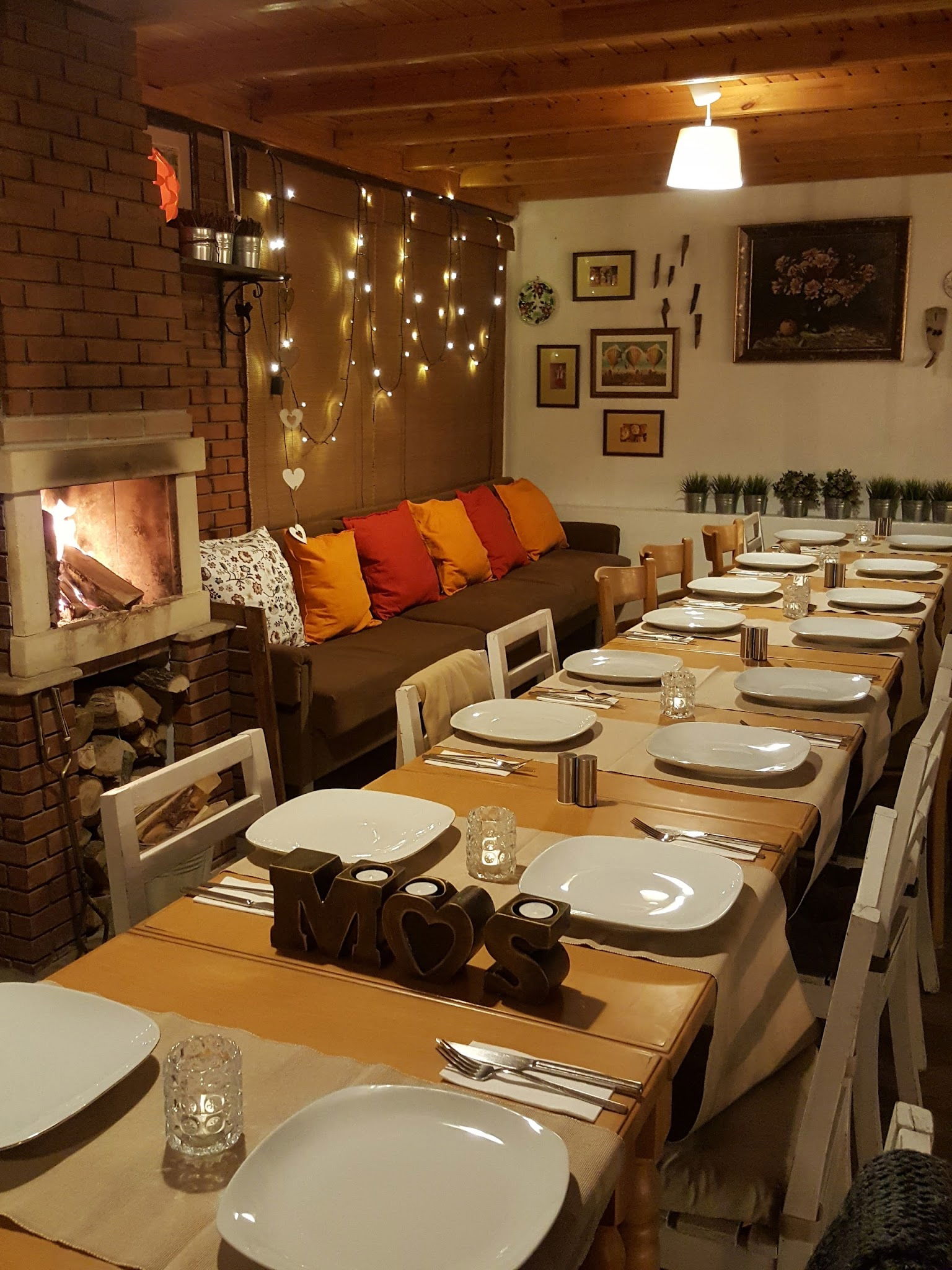 'Dut Restaurant Cafe Bar