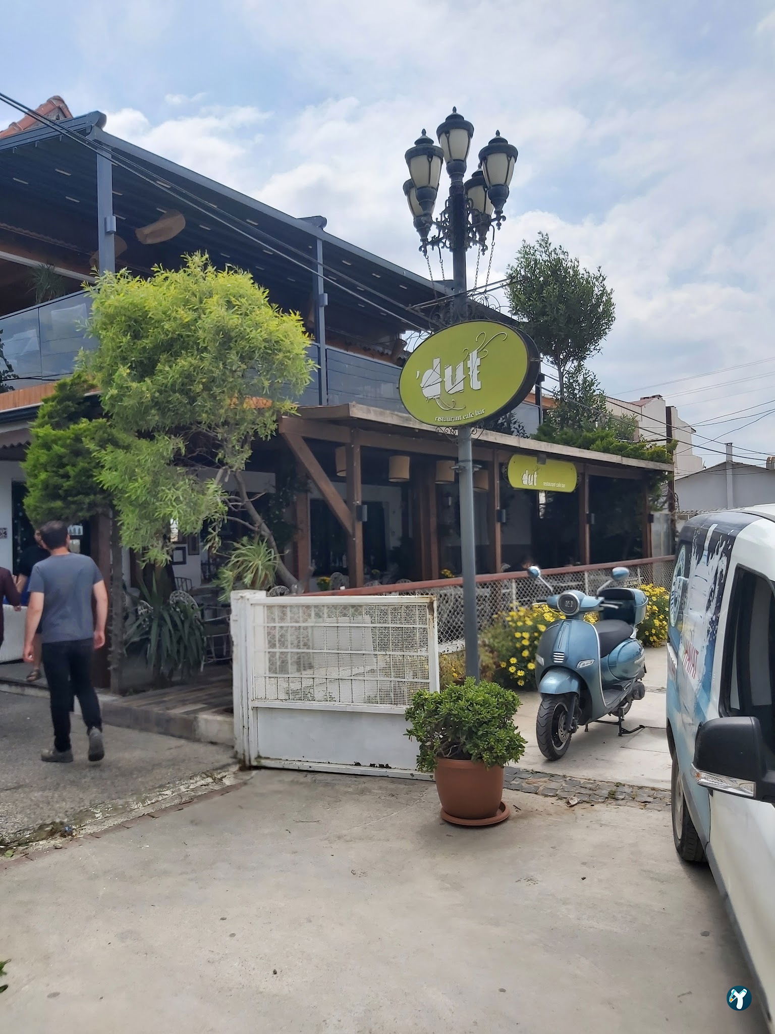 'Dut Restaurant Cafe Bar