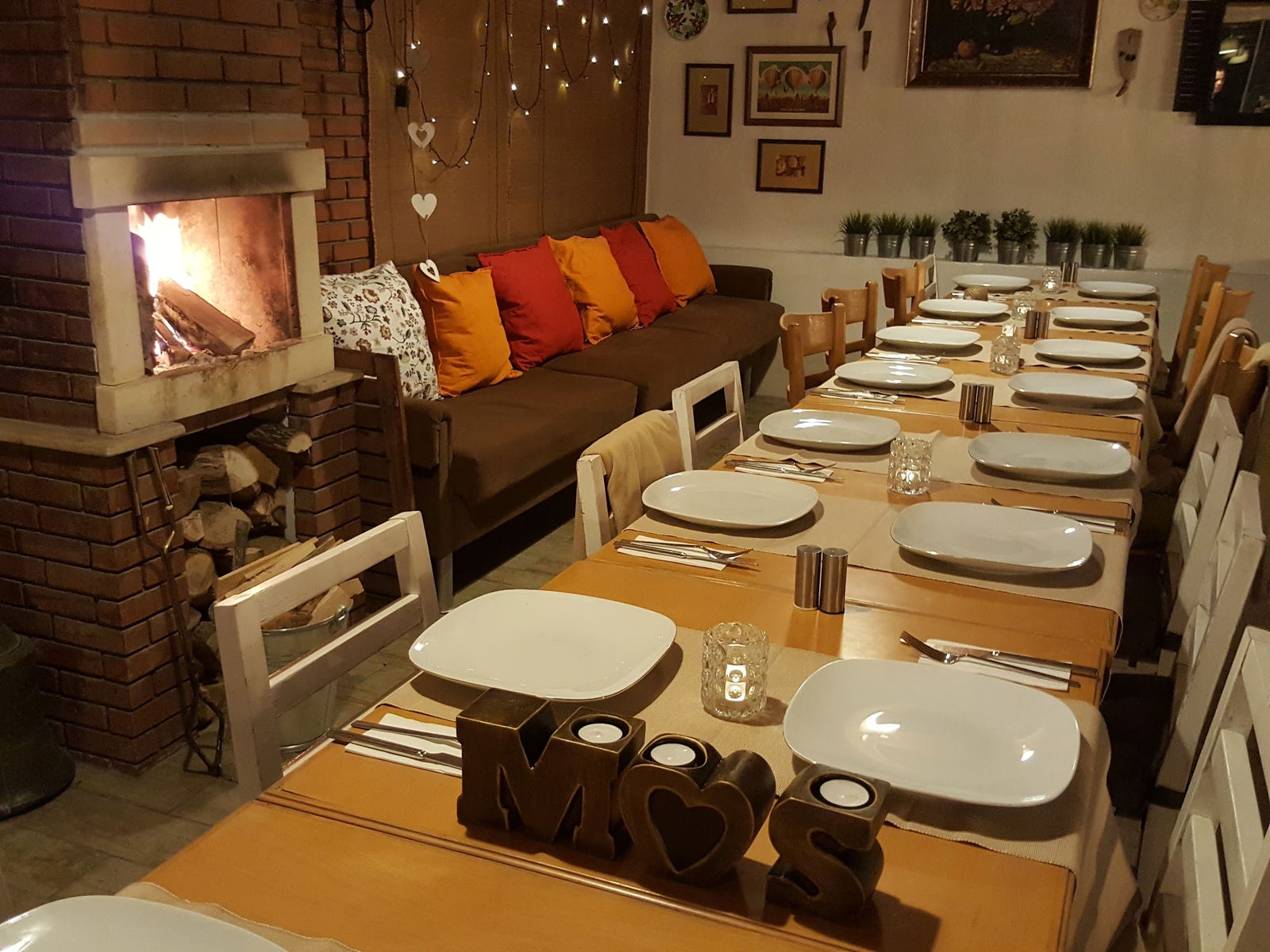 'Dut Restaurant Cafe Bar