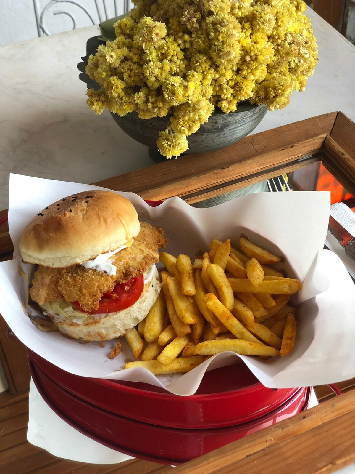 'Dut Restaurant Cafe Bar