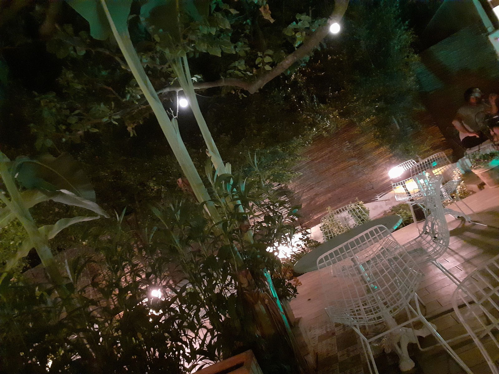 'Dut Restaurant Cafe Bar