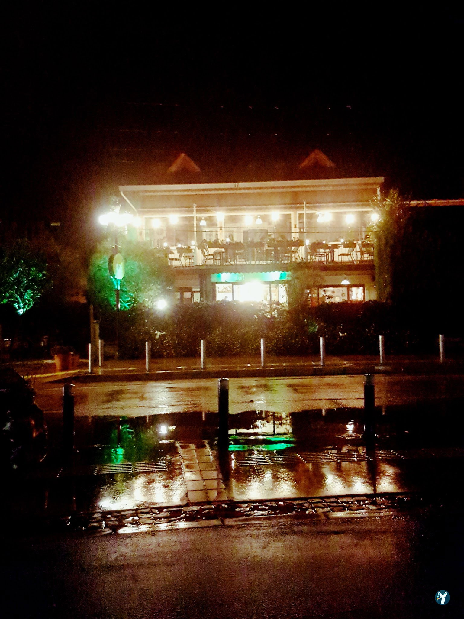 'Dut Restaurant Cafe Bar