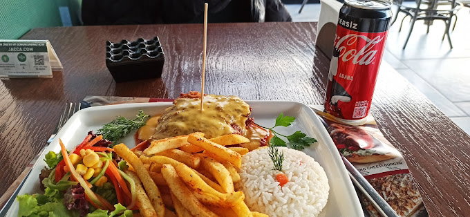 Sir Winston Cafe Pub Aliağa