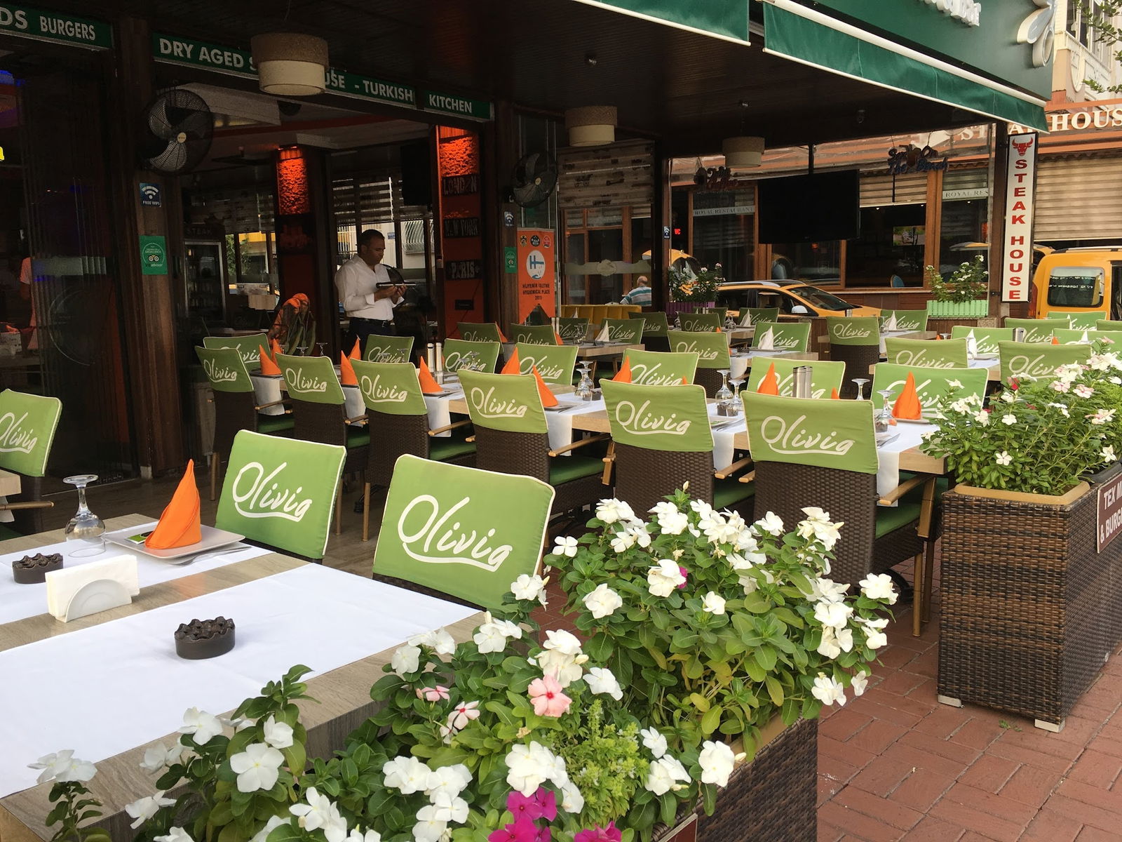 Olivia Gourmet Restaurant & Cafe Bar