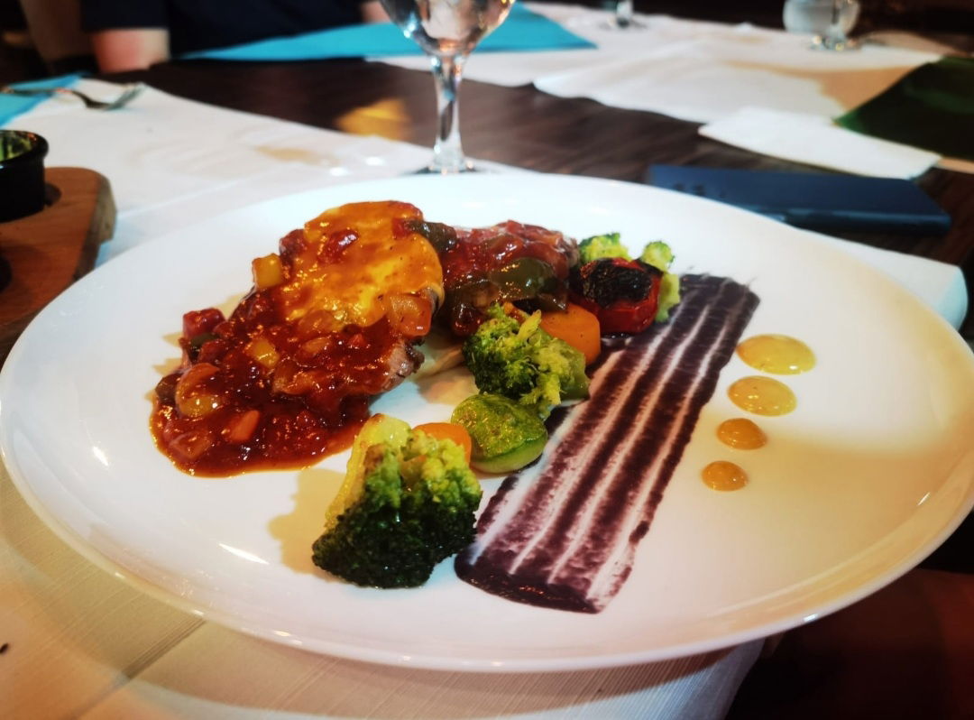 Olivia Gourmet Restaurant & Cafe Bar