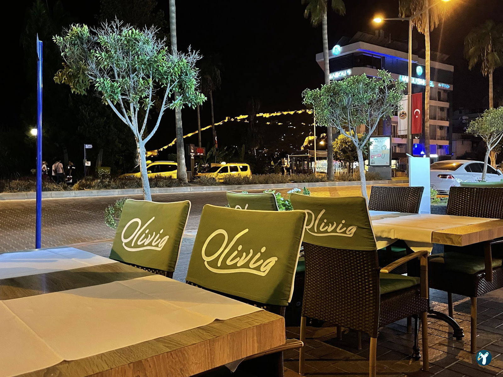 Olivia Gourmet Restaurant & Cafe Bar