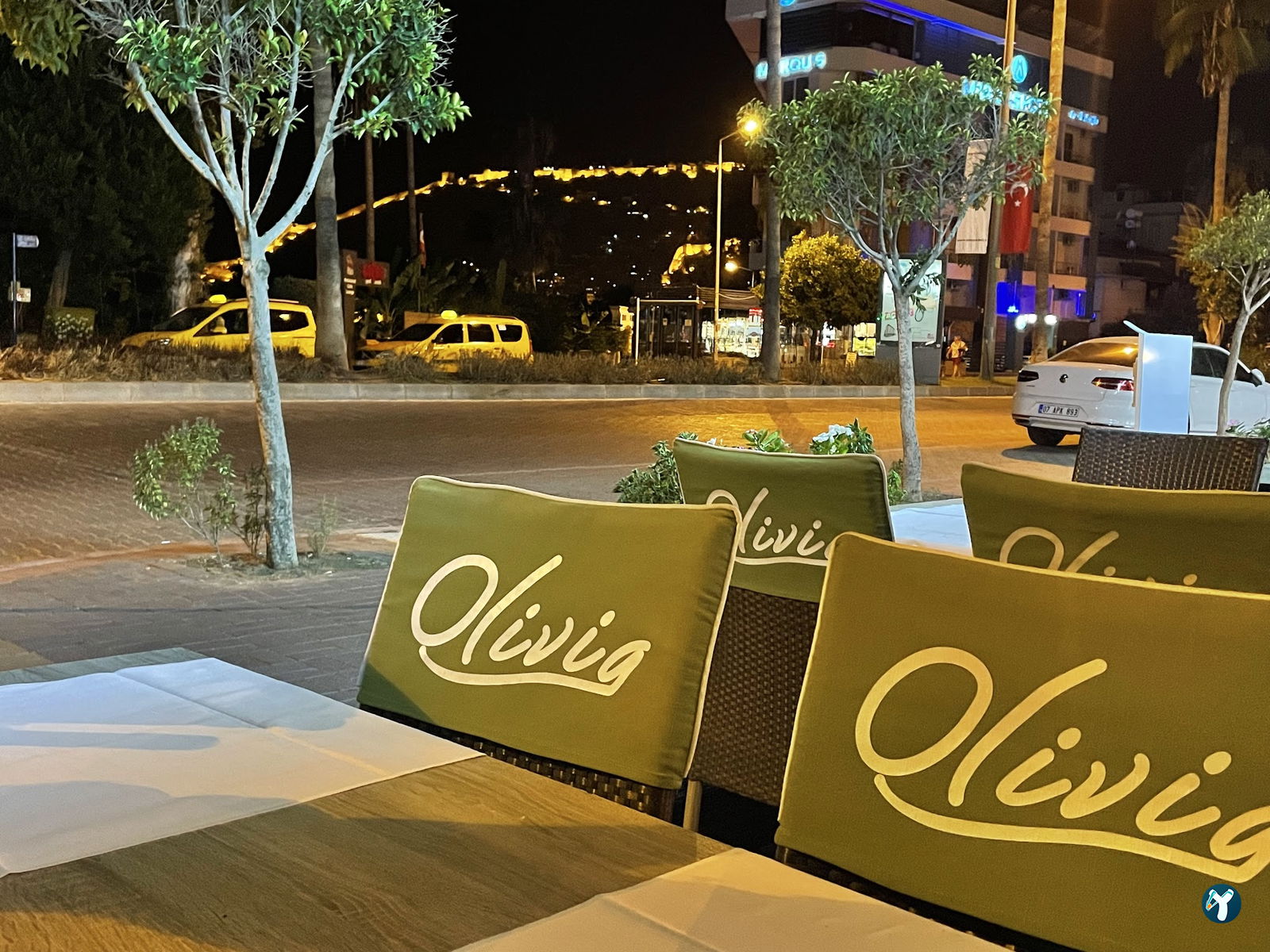 Olivia Gourmet Restaurant & Cafe Bar