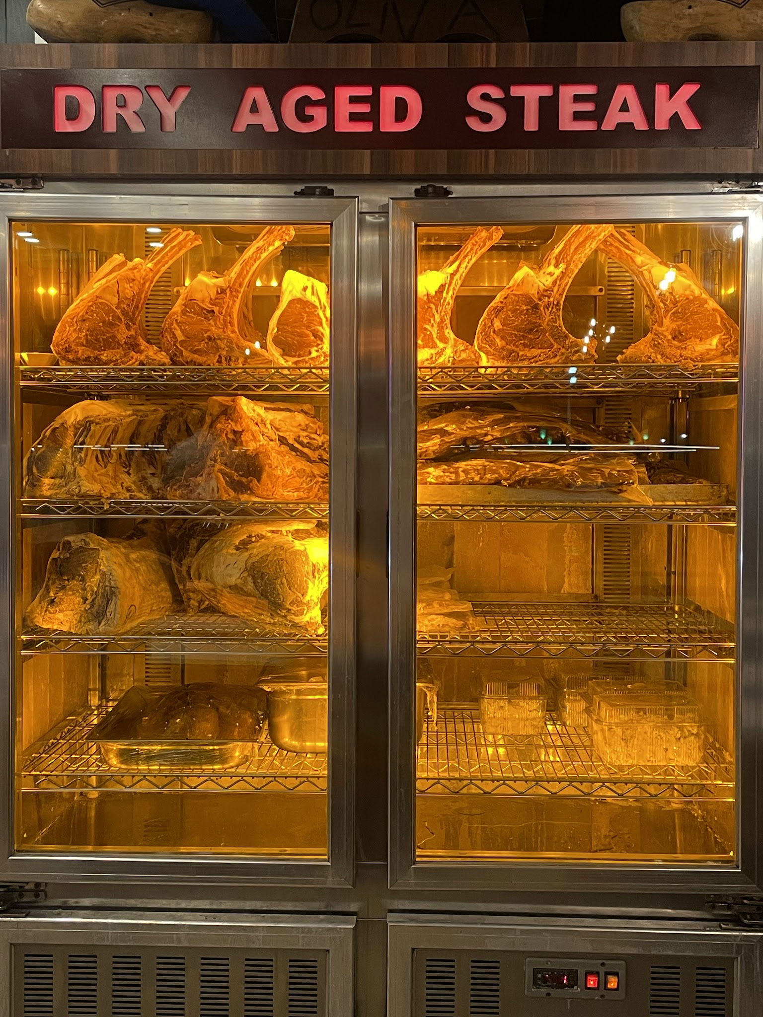 Olivia Gourmet Restaurant & Cafe Bar