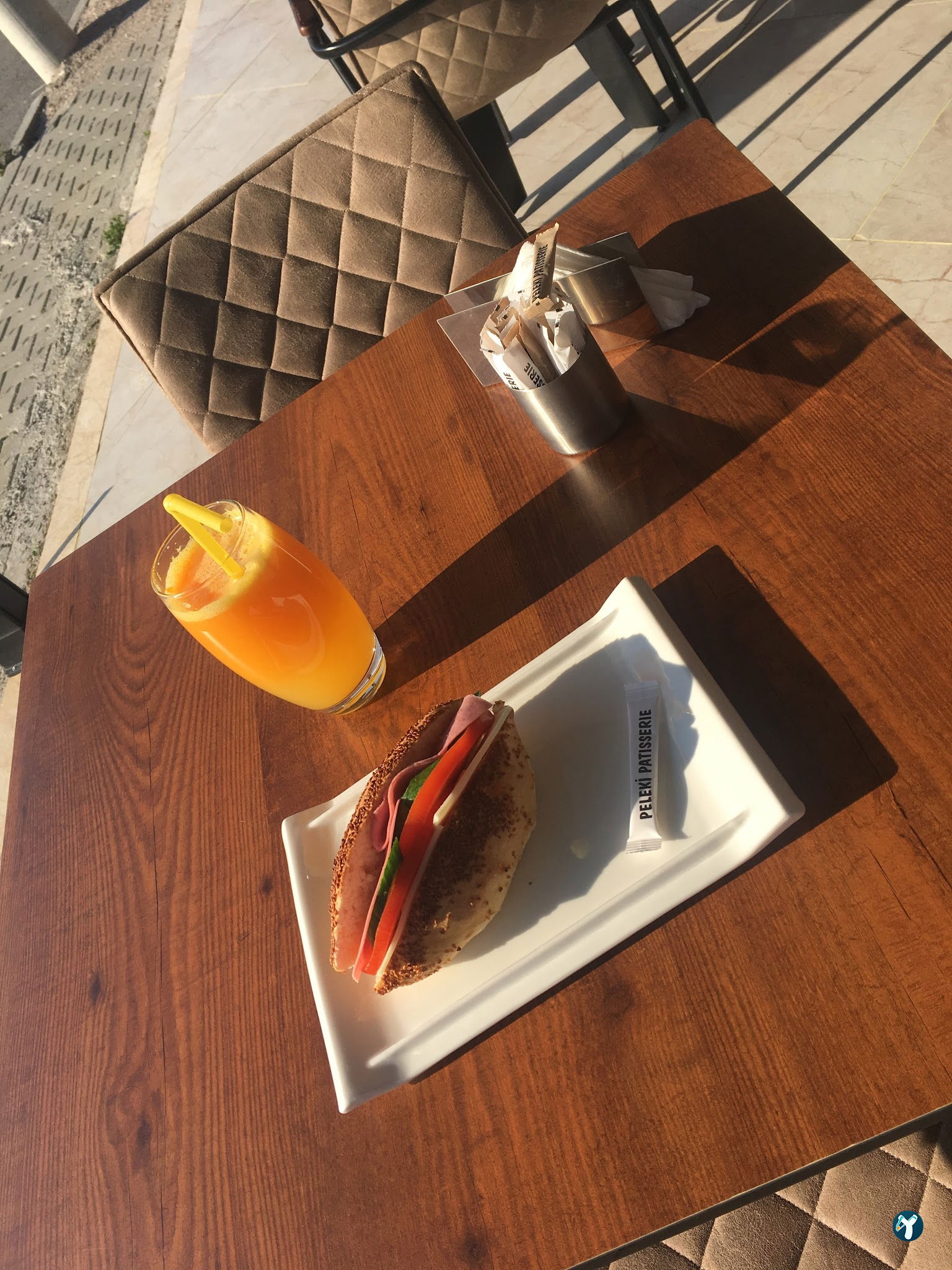 Pelekipatisserie&Burger