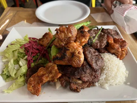 Ormanci Mangal Köfte Kanat resimleri