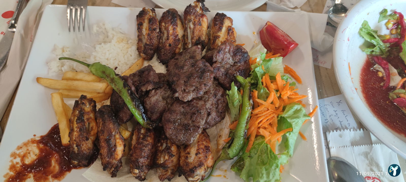 Ormanci Mangal Köfte Kanat