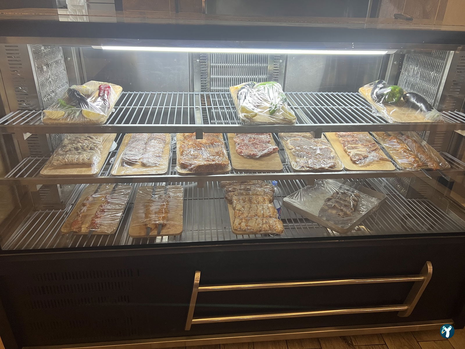 All Seasons Lounge
