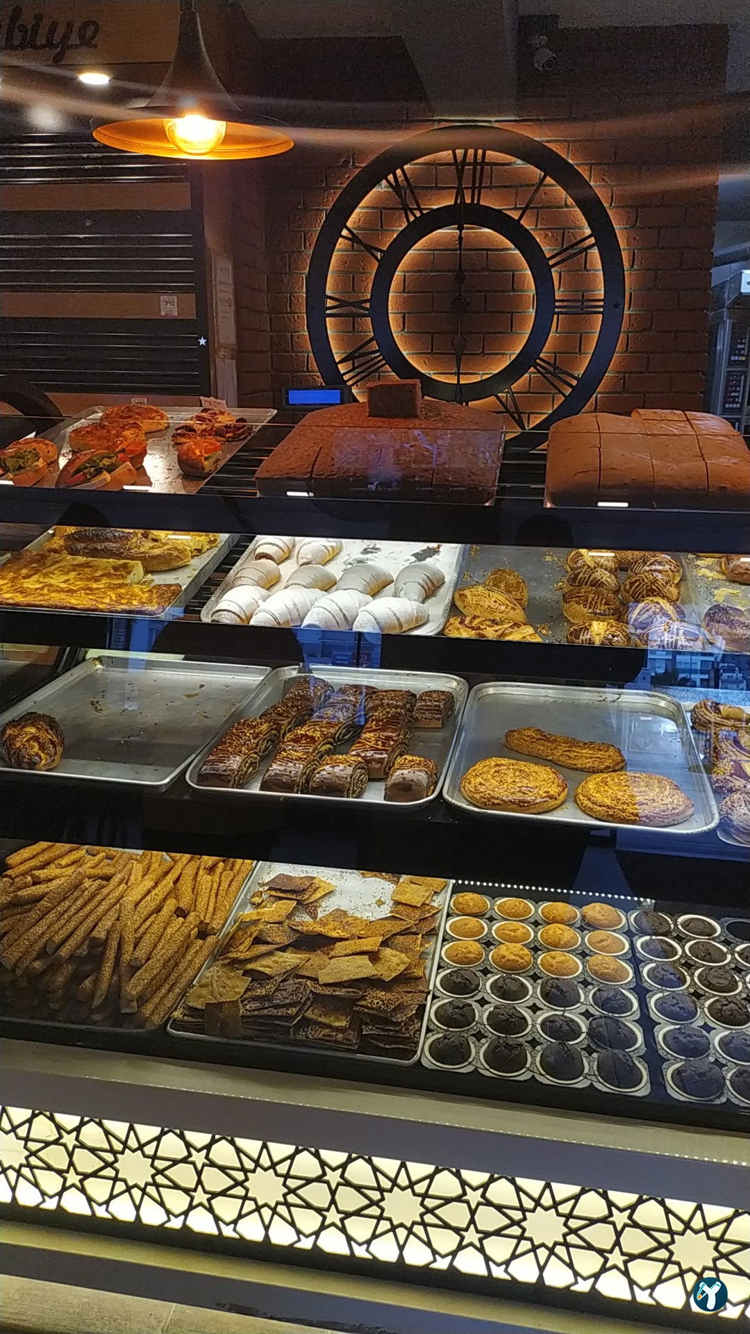 Köşedeki Fırın Cafe