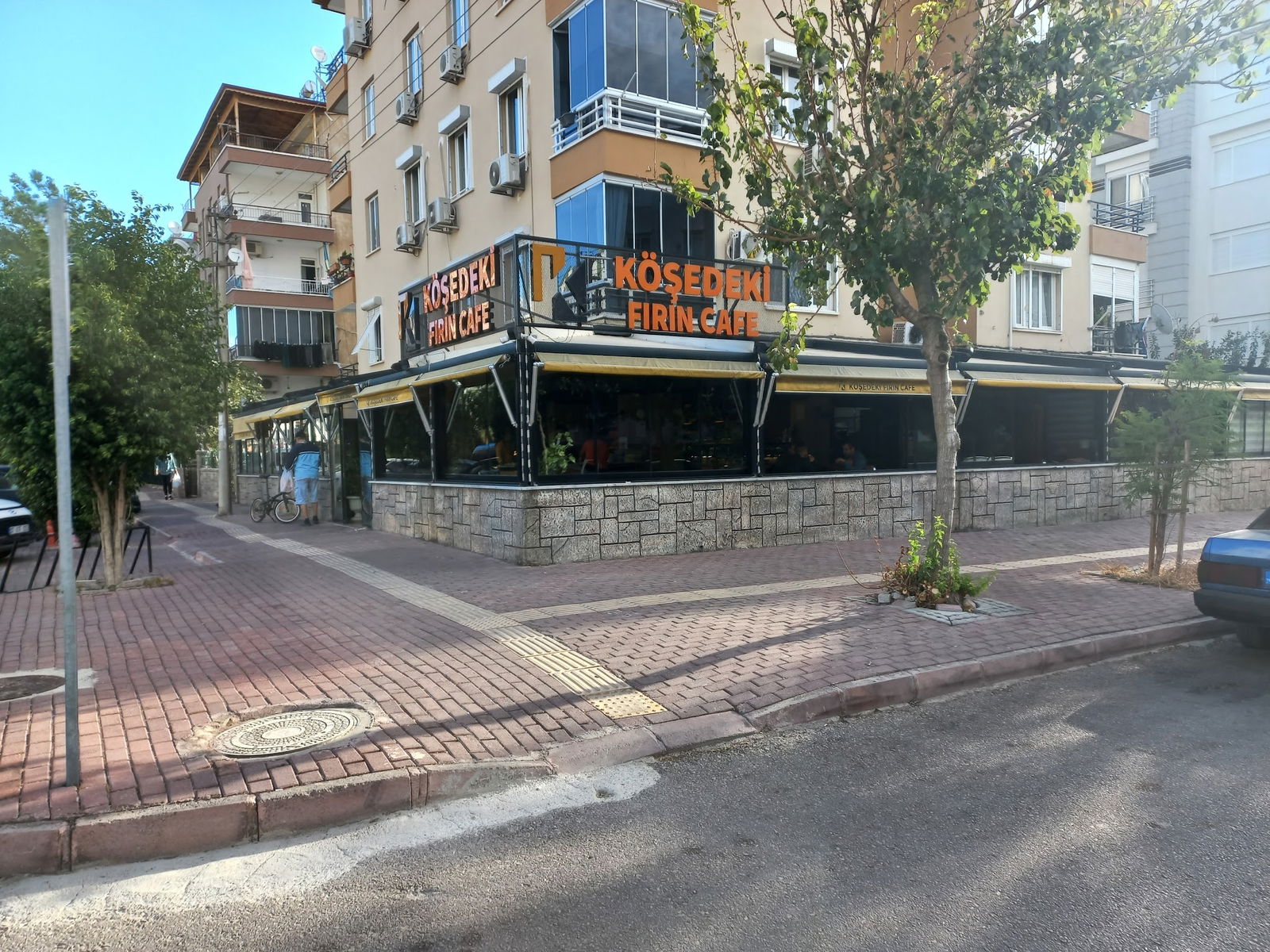 Köşedeki Fırın Cafe