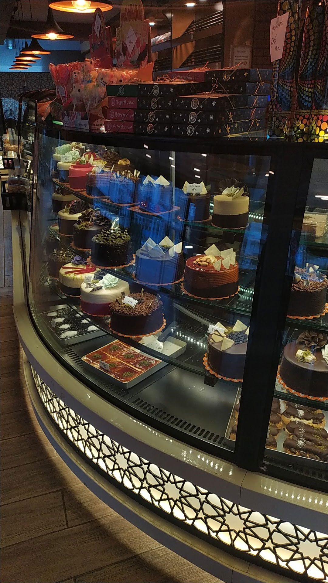 Köşedeki Fırın Cafe